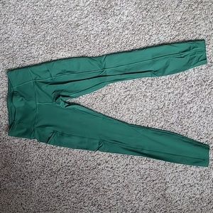 Lululemon Fast and Free non-reflective 25" legging size 4 in green